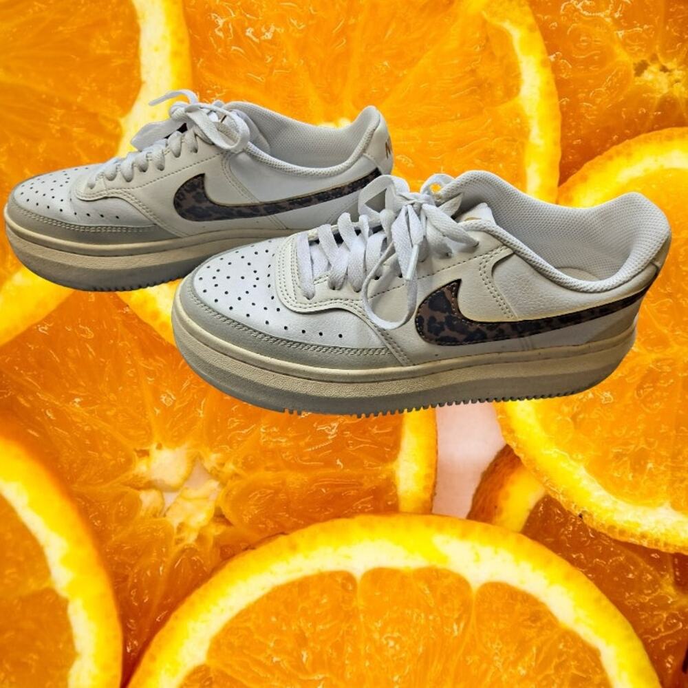 Nike Gold‎ and Tiger Print Swoosh Platform Sneakers Shoes Size 9
